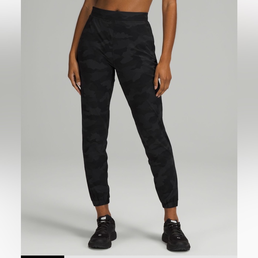 EUC Adapted State High-Rise Jogger sz4